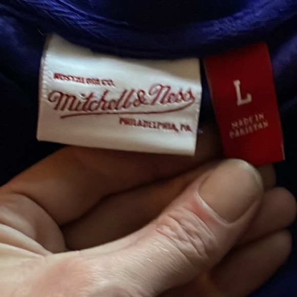 Mitchell &Ness Lakers Sweatshirt - Picture 2 of 3